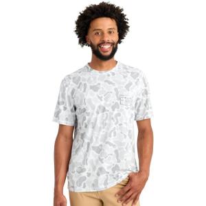 imageHUK Mens Drift Short Sleeve Lightweight Jersey Crew Performance Fishing Shirt with UPF Sun ProtectionWhite